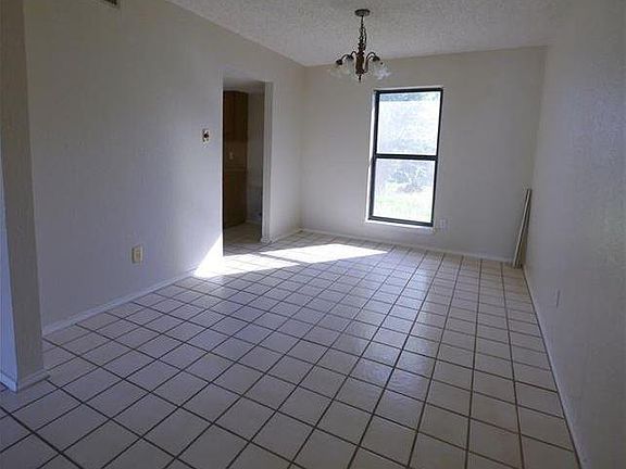 4th image of 7045 Laramie Ln