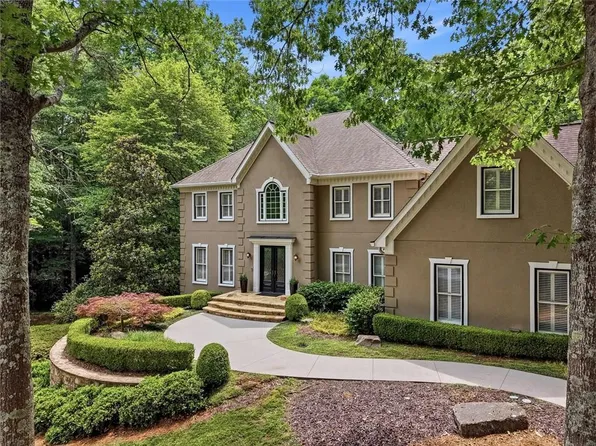 12880 Bucksport Dr, Roswell, GA 30075