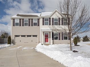 123 Lakeview Cir, Amherst, OH 44001