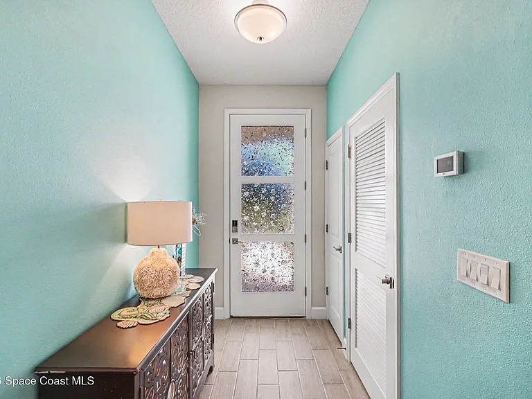 1328 Washburn St SE — Photo 3