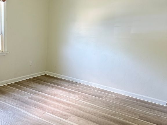 5th image of 232 Rip Rap Rd