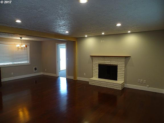 3rd image of 6208 NE 98th Ave