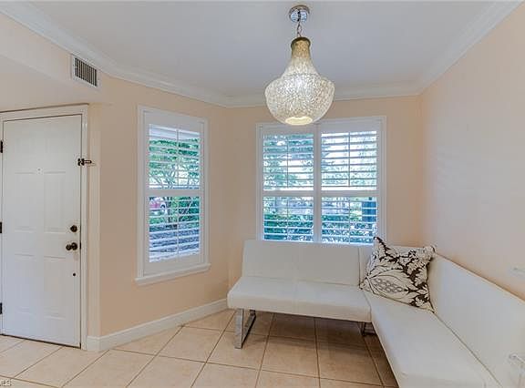 5th image of 340 Horse Creek Dr APT 106