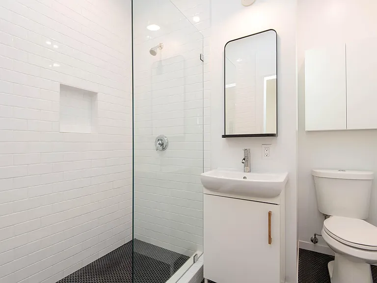 3700 W Sunset Blvd #6 — Photo 8