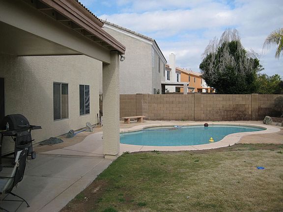 Rear covered patio/pool