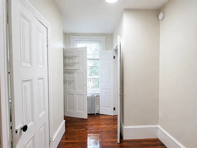 102 E Mount Airy Ave — Photo 13