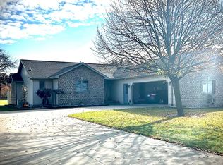 19481 East Rd, New Lothrop, MI 48460