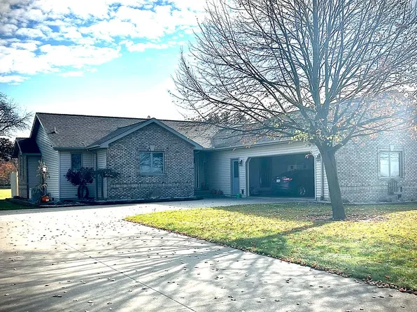 19481 East Rd, New Lothrop, MI 48460