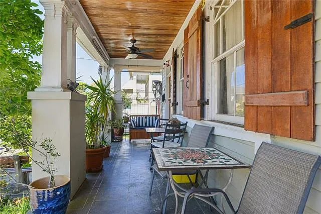 3 bed, 2.0 bath, 1900 sqft, $2,700 — Photo 2