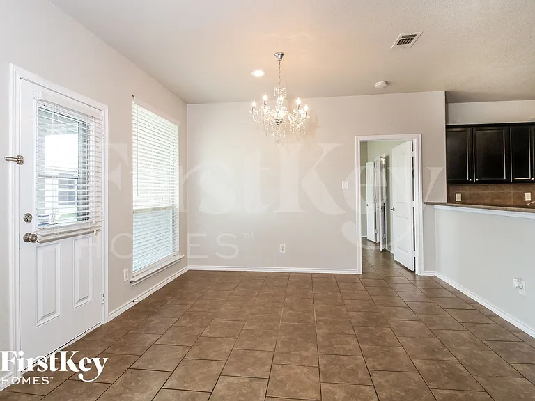 1221 Goodland Ter — Photo 5