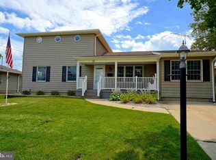 11 Banbury Rd, Hamilton, NJ 08690