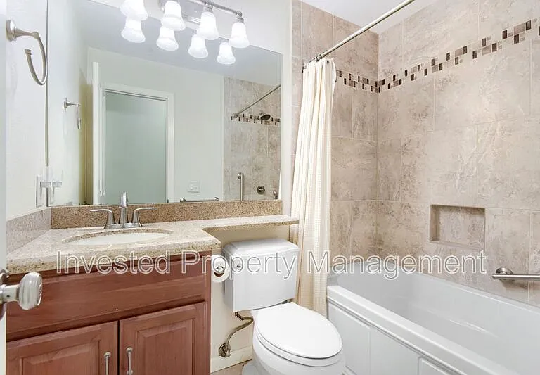 7956 S Vincennes Way — Photo 14