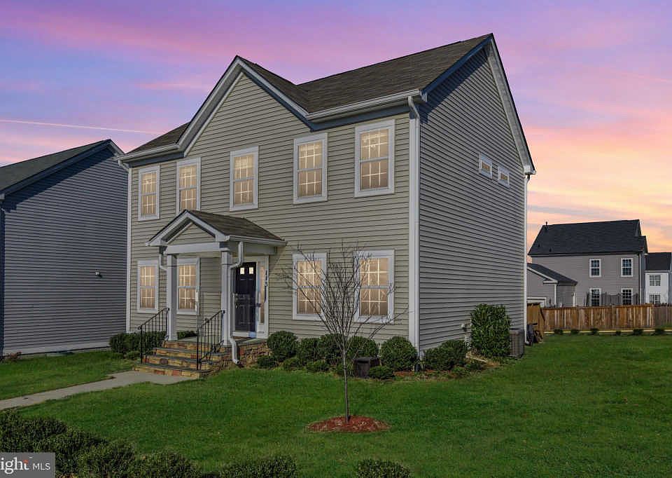 1st image of 113 Ginger Ln