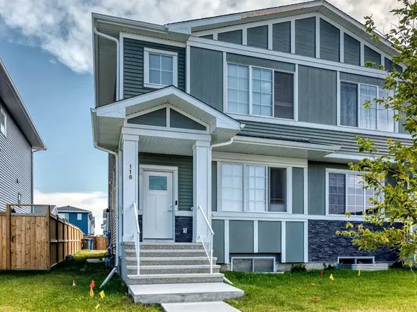 118 N Chelsea Mews, Chestermere, AB T1X 2T1