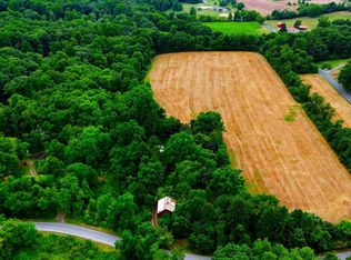 597 Woodside Station Rd, Millersburg, PA 17061