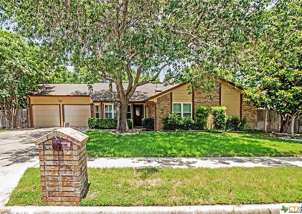 1st image of 3203 Pebble Dr