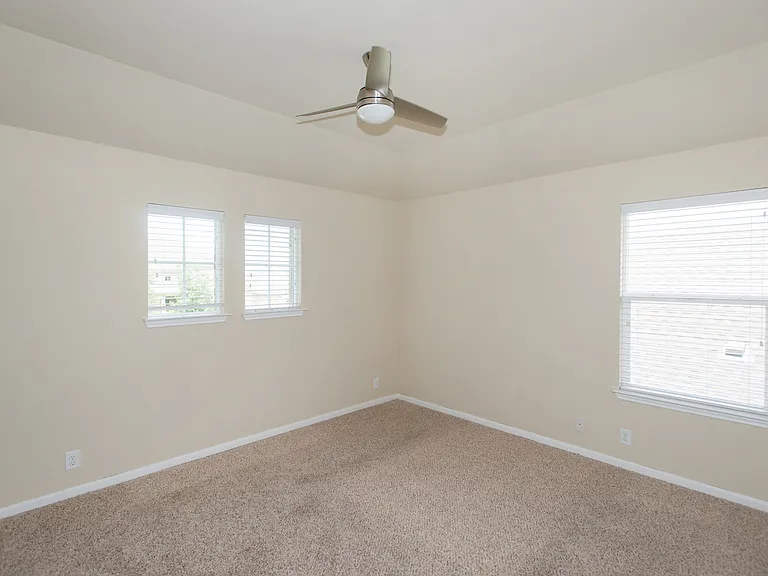1902 Laminar Creek Rd — Photo 27