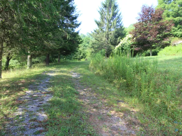 0 James River And Kanawha Tpke, Rainelle, WV 25962