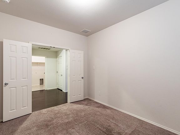 3rd image of 7804 Wildwest Dr