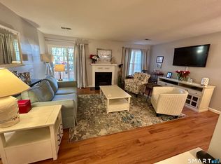 1 Forest Glen Cir #6, Middletown, CT 06457