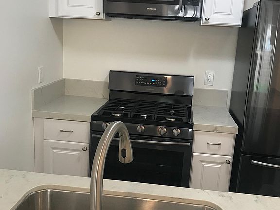 2nd image of 82567 Avenue 48 APT 33
