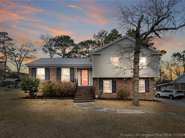 505 Deerpath Dr, Fayetteville, NC 28311