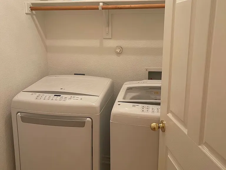 5231 Kathryn Dr — Photo 13