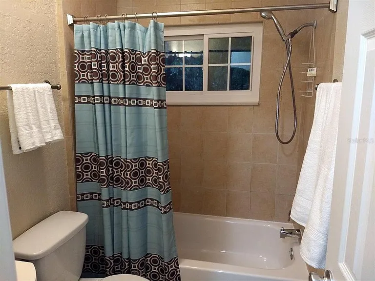 2512 Musselwhite Ave #1 — Photo 7