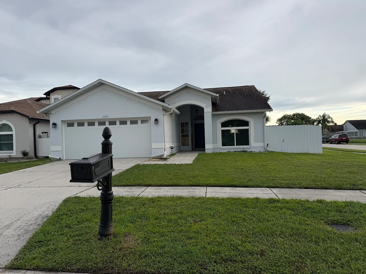 4 bed, 1523 sqft, $2,300 — Photo 1