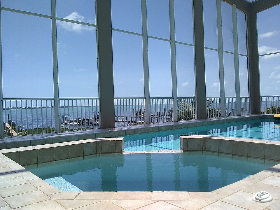 Pool overlooking Florida Bay