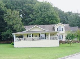 13798 Canterbury Ln, Siloam Springs, AR 72761