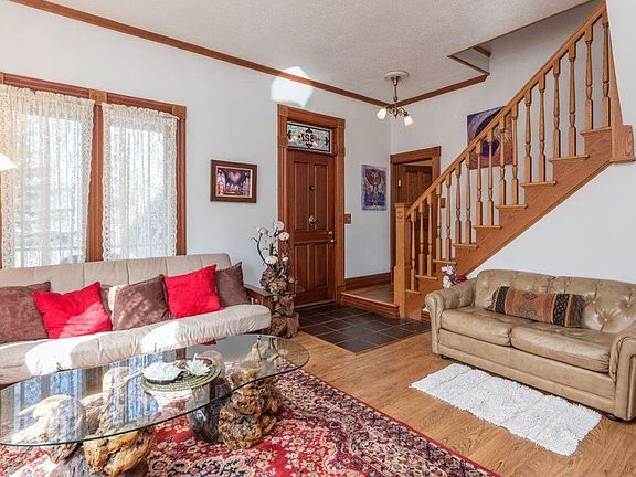 Front Entry Room