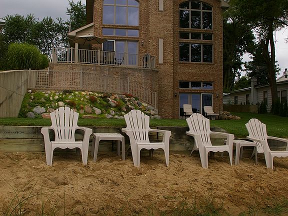2nd image of 616 Arhana Crest Dr