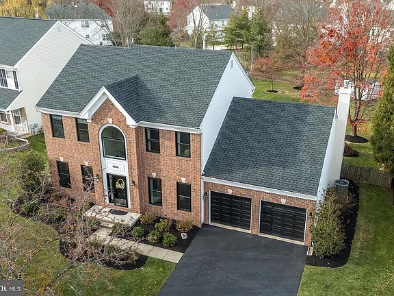 3rd image of 4848 Tall Oak Ct