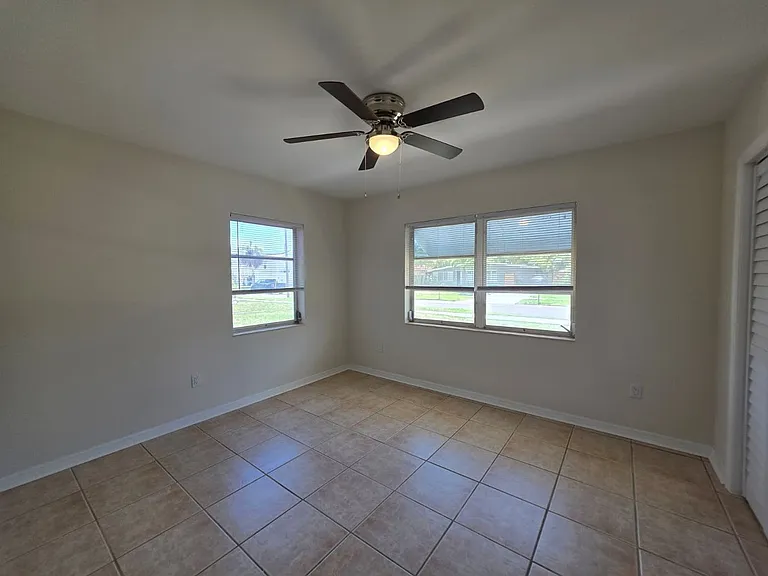 2814 Tifton St S — Photo 12