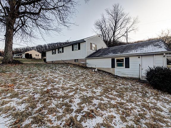 3rd image of 434 Walnut Dr