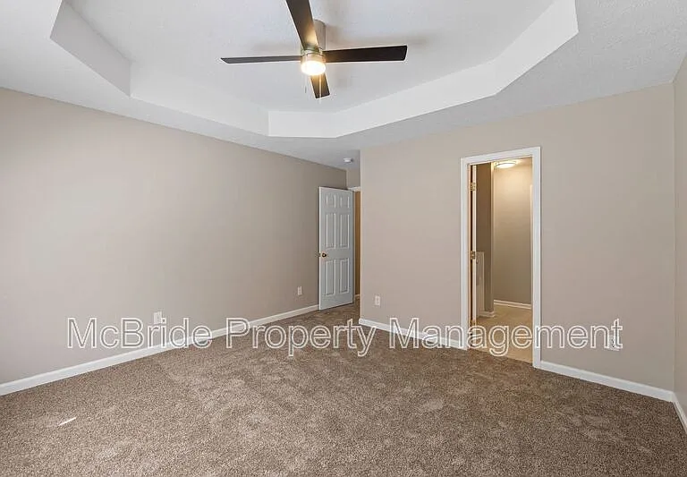 2908 Carey Ct — Photo 7