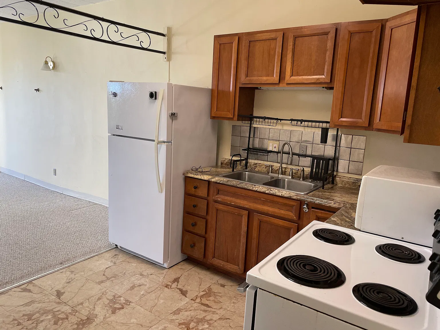 1 bed, 950 sqft, $2,175 — Photo 3