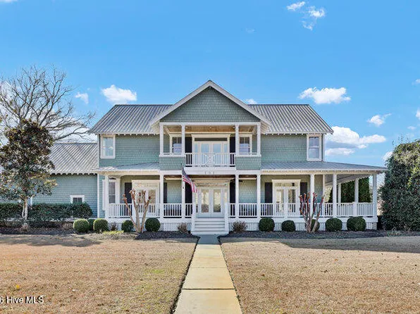 101 Cottage Walk, Hampstead, NC 28443