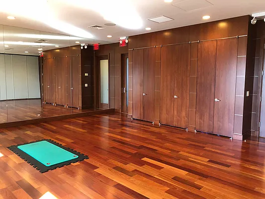 Rented by Aili Wang, LREB | media 13