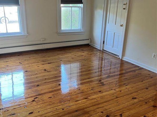 23 Maple St