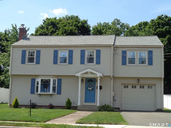 22 Scarborough Road, Manchester, CT 06040