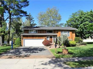 5 Seneca Pl, Jericho, NY 11753