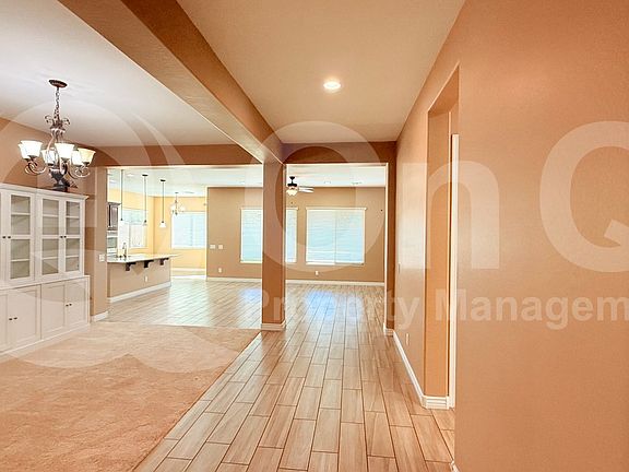 3rd image of 7469 W Remuda Dr