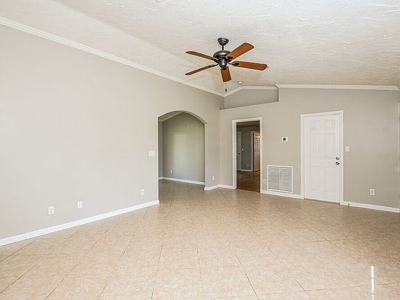 5th image of 1855 18th Ave SW