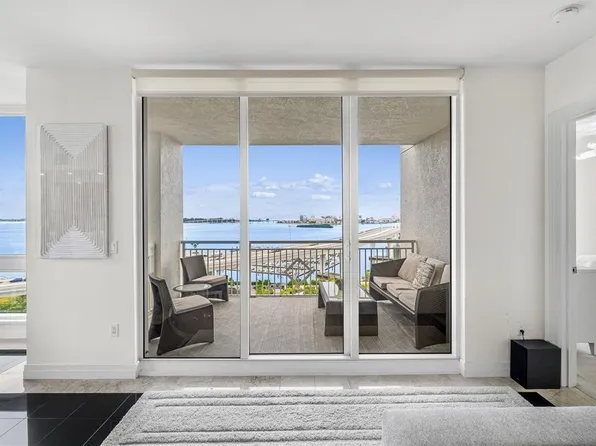 331 Cleveland St, Clearwater, FL