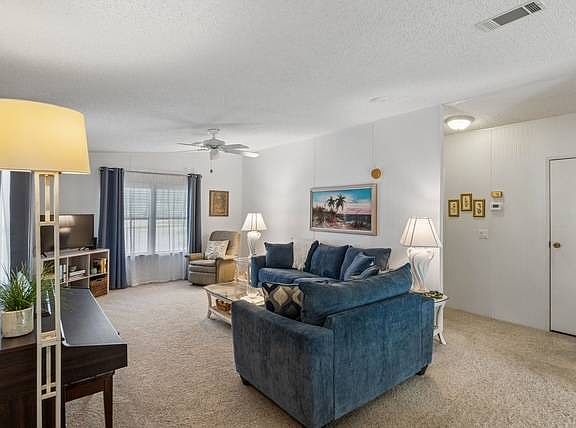 2nd image of 735 Gladiola Dr
