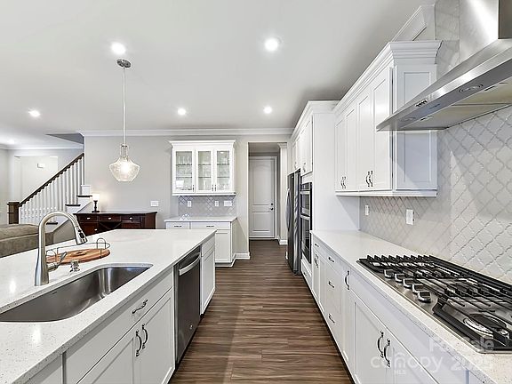 4th image of 9319 Liberty Hill Dr