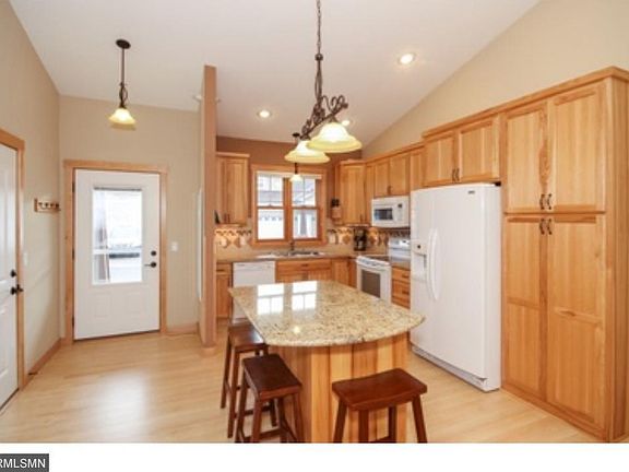 3rd image of 1155 Parkwood Ln