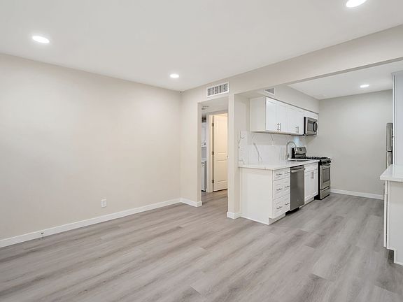 5th image of 109-139 S McKemy St #121-3